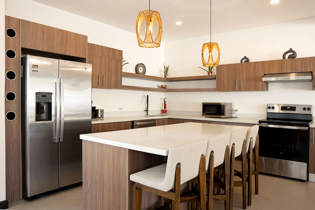 Kitchen island with seating at Cacique Retreat, Guanacaste, Costa Rica